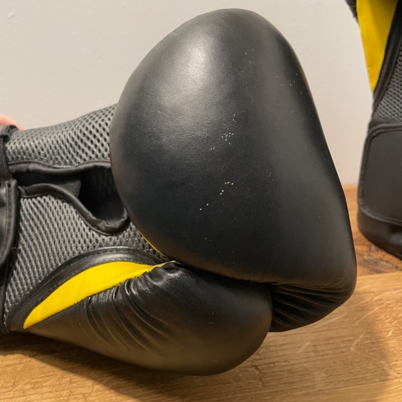 Everlast Elite with Evershield Boxing Gloves Black Size Large 14oz - Picture 10 of 12